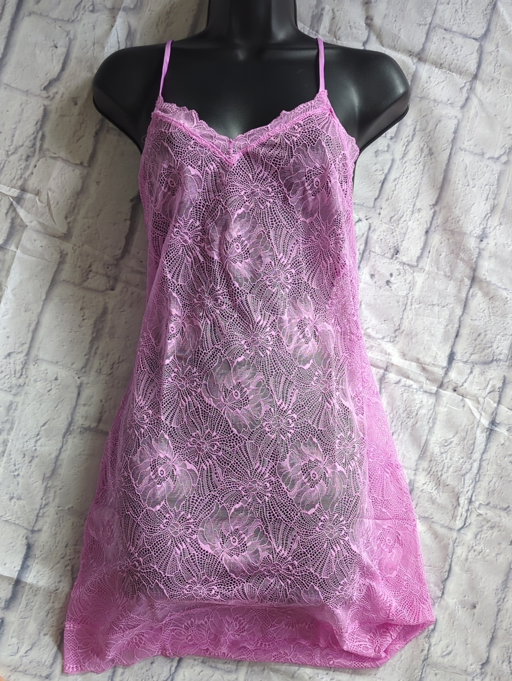 Victoria's Secret Lavender Pink Lace Chemise Size M